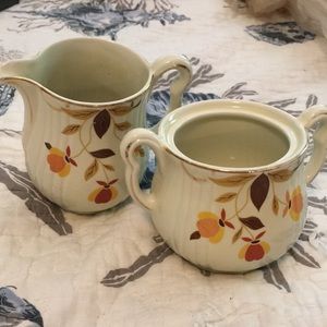 Halls Superior creamer & sugar bowl set VINTAGE